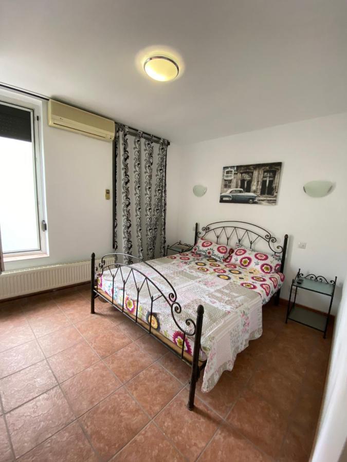 Vila Ammos Mamaia 120 Metri De Plaja Navodari Luaran gambar